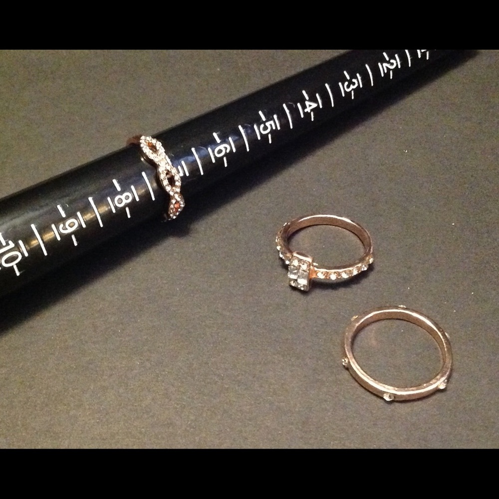 🆕 3 Rose Goldtone & Rhinestone Stack Ring Set-7 - Picture 4 of 6